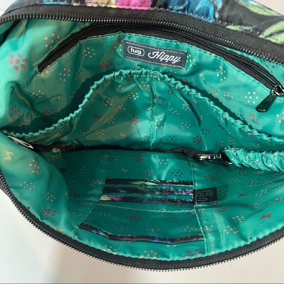 Quilted Floral lug Hippy Crossbody with tandem zip SE RFID Wallet - Picture 5 of 10